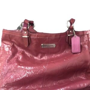 Vintage Coach Women's Gallery Embossed Signature Tote